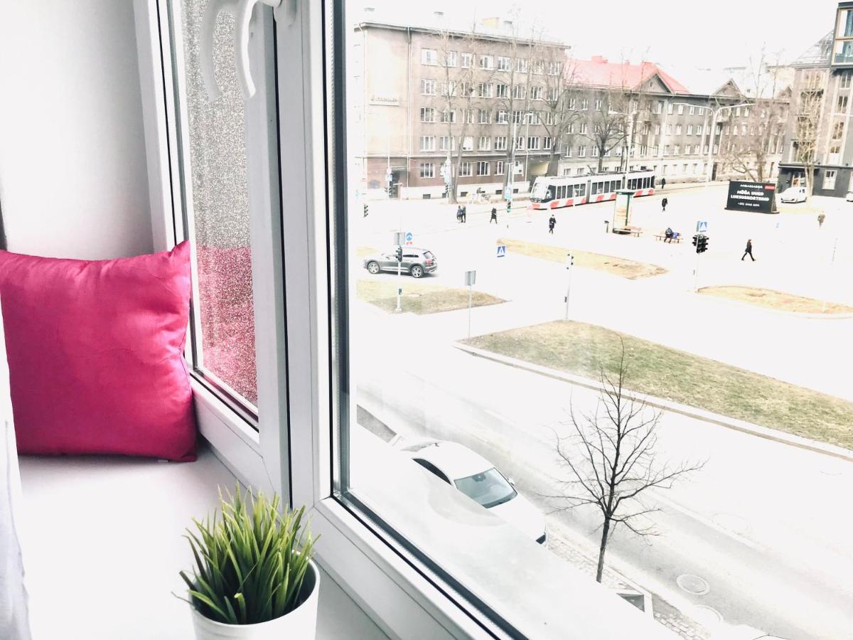 Cozy Central Apartment ทาลลินน์ ภายนอก รูปภาพ